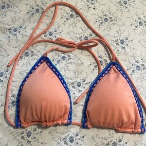 Hobie Girl Bikini top made in Colombia.  Medium